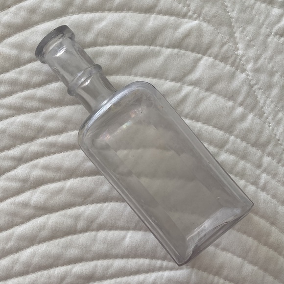 Antique Sewing Machine Oil Glass Bottle - Picture 8 of 8